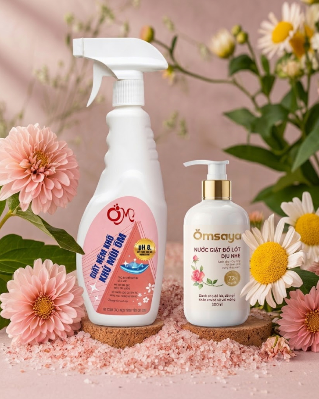 Combo Ngày Dâu: Giặt nệm Ôm + Nước giặt đồ lót Omsaya 300ml hương hoa hồng